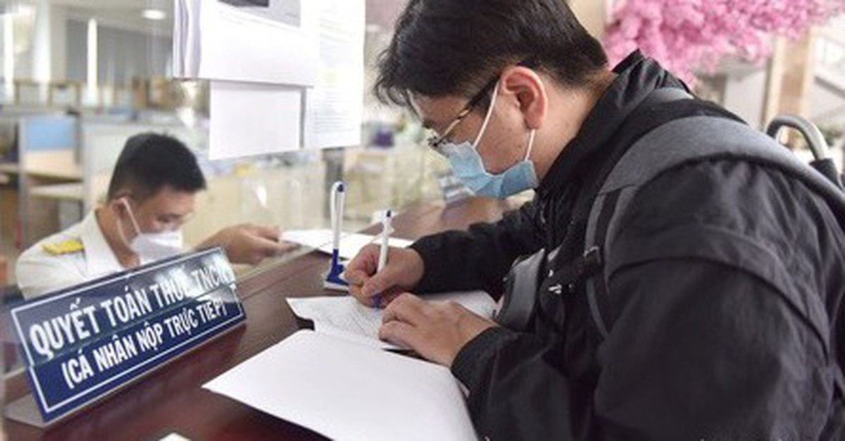 Khi nào cơ quan thuế xuống quyết toán?